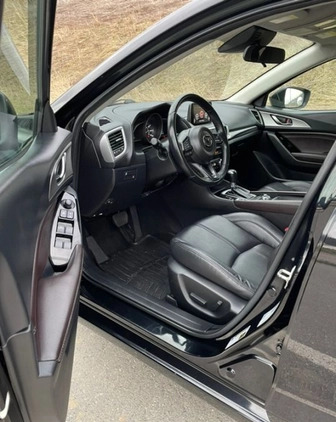 Mazda 3 cena 67900 przebieg: 33056, rok produkcji 2017 z Kolbuszowa małe 667
